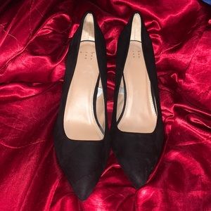 Pointed toe heels ! Worn twice !